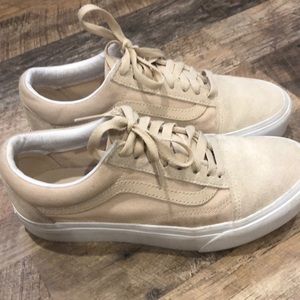 Women’s size 8 platform Vans